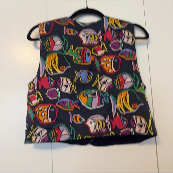 Vintage 100% Silk Colorful Fish Print Vest Top - Picture 4 of 6